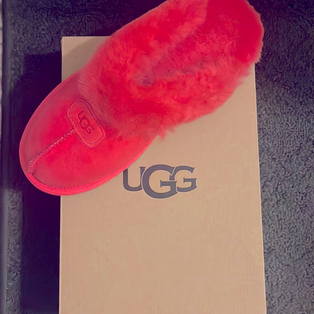 Hot Pink Ugg Slippers